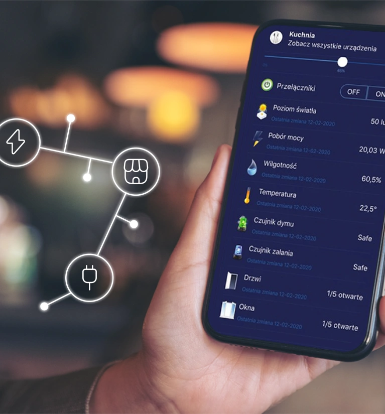 Telefon, na którego ekranie wyświetla się Enea Smart